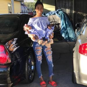 Meet your Posher, Kaila